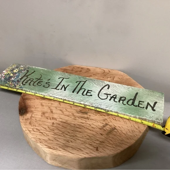 🟢 Vintage - Solid Wood Crafted Sign for “Kate” - Great Gift Idea - Handmade - Picture 9 of 11